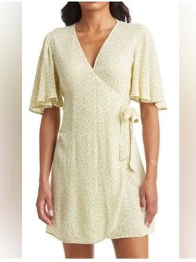 Billabong Daisy floral wrap dress